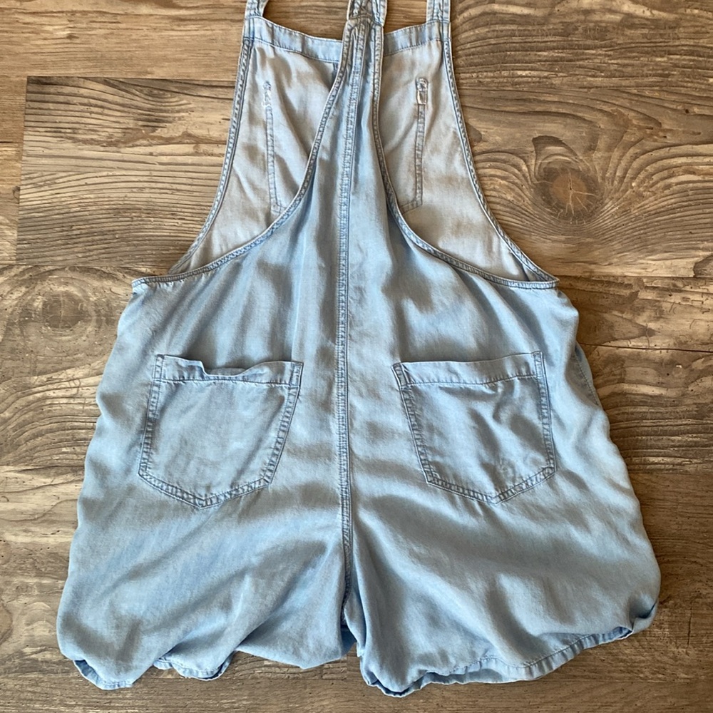 Overall - Picture 5 of 5